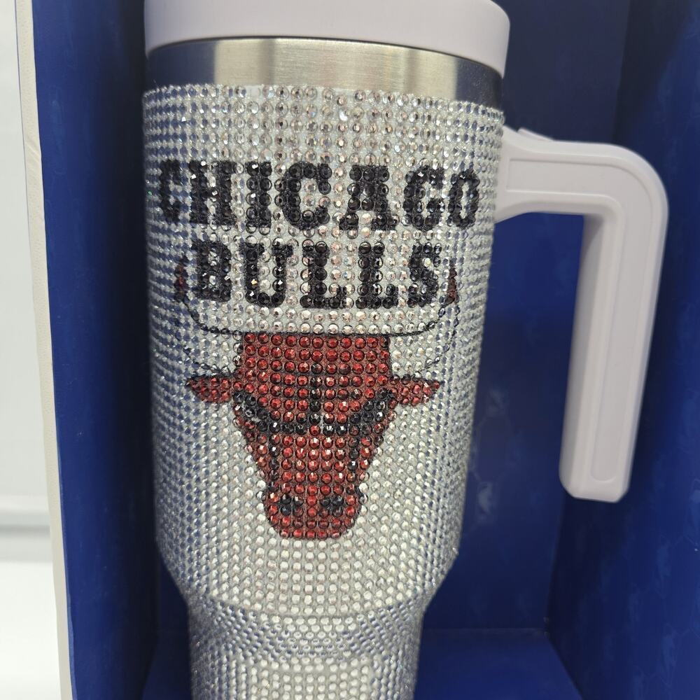 NBA Chicago Bulls Bling Hydrapeak Steel Tumbler 40 oz Rhinestones NEW licensed